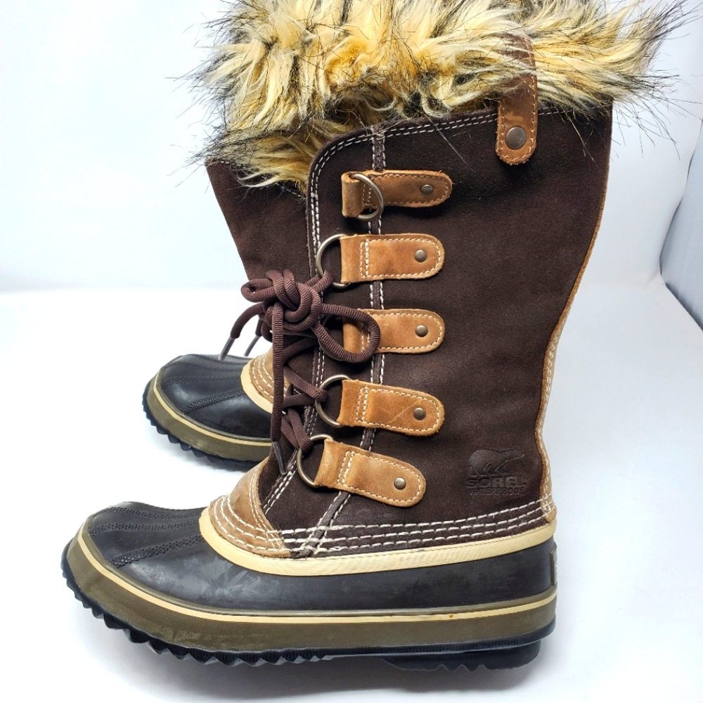 Sorel joan of artic faux fur lace up boots